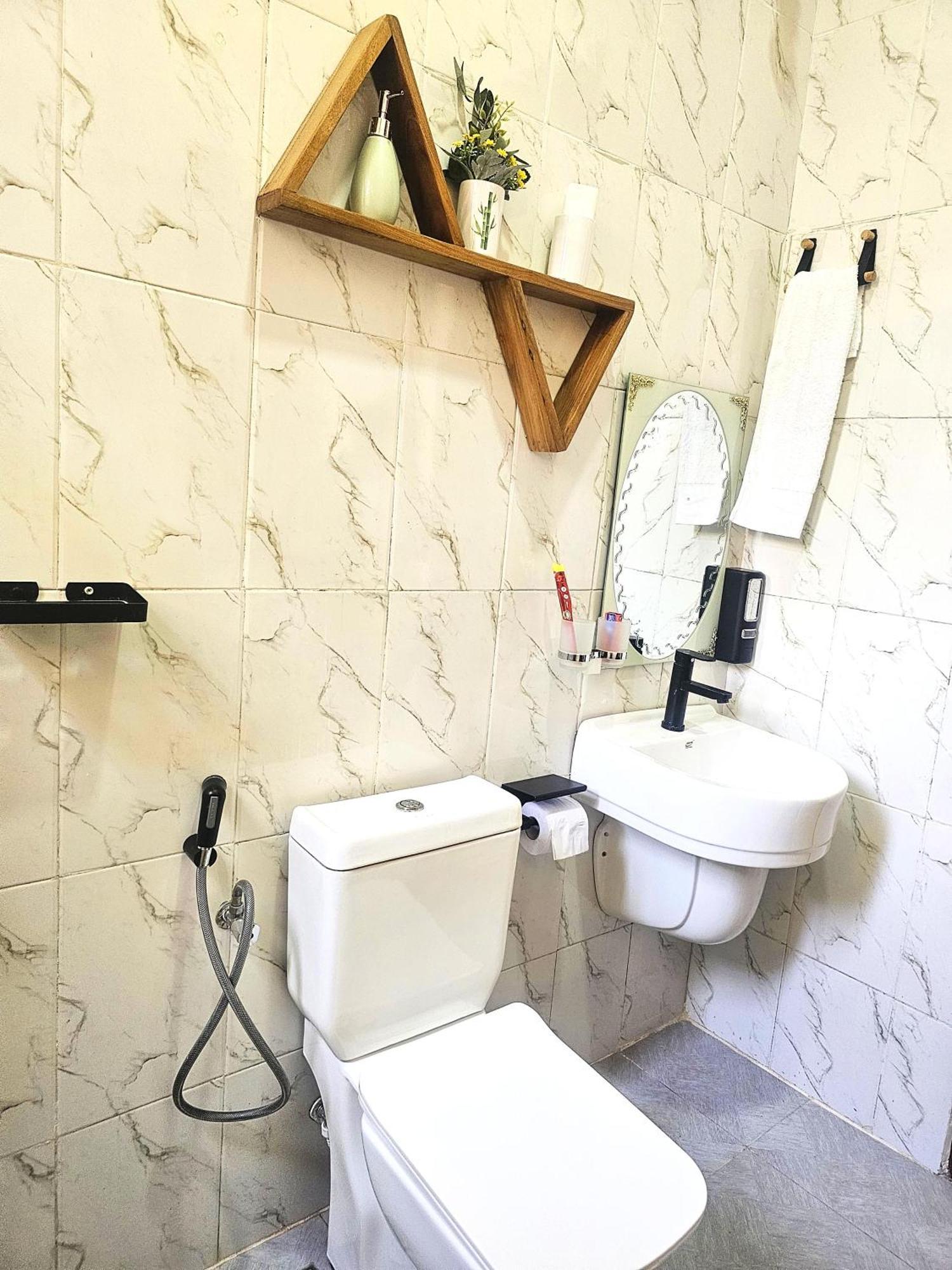 Safi House Bed & Breakfast Boma la Ngombe Bagian luar foto