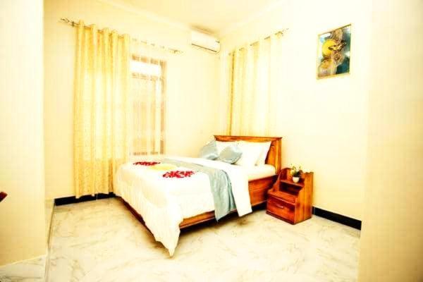 Safi House Bed & Breakfast Boma la Ngombe Bagian luar foto