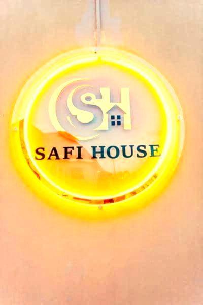 Safi House Bed & Breakfast Boma la Ngombe Bagian luar foto