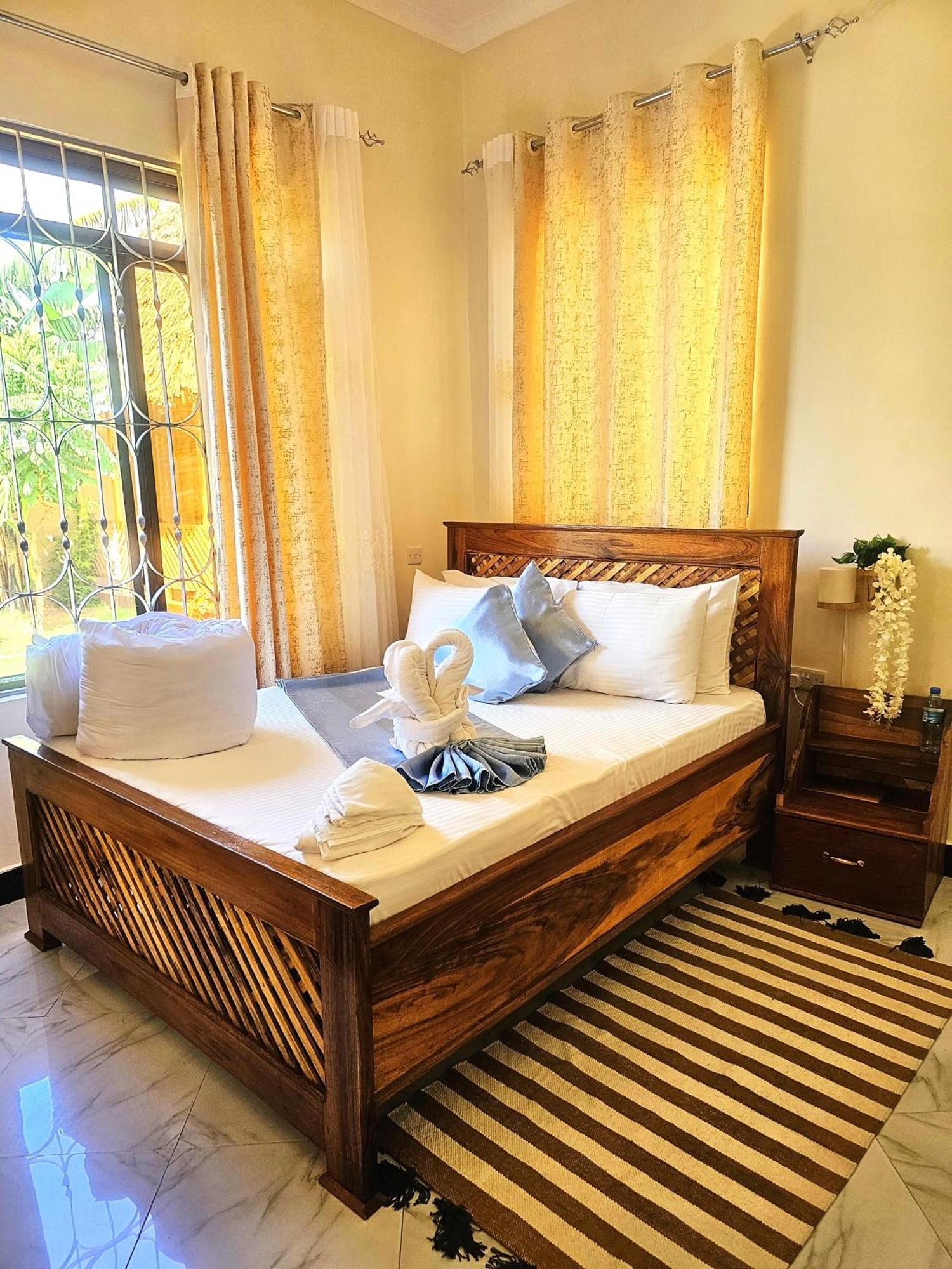 Safi House Bed & Breakfast Boma la Ngombe Bagian luar foto